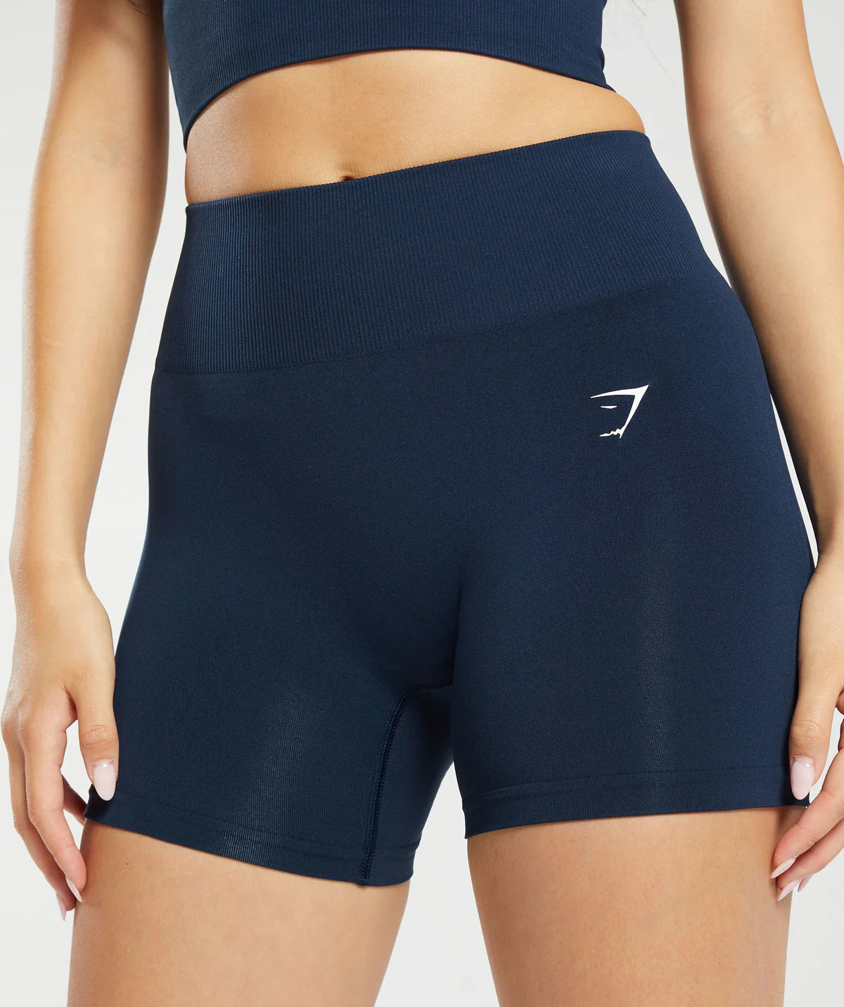 Everyday seamless short