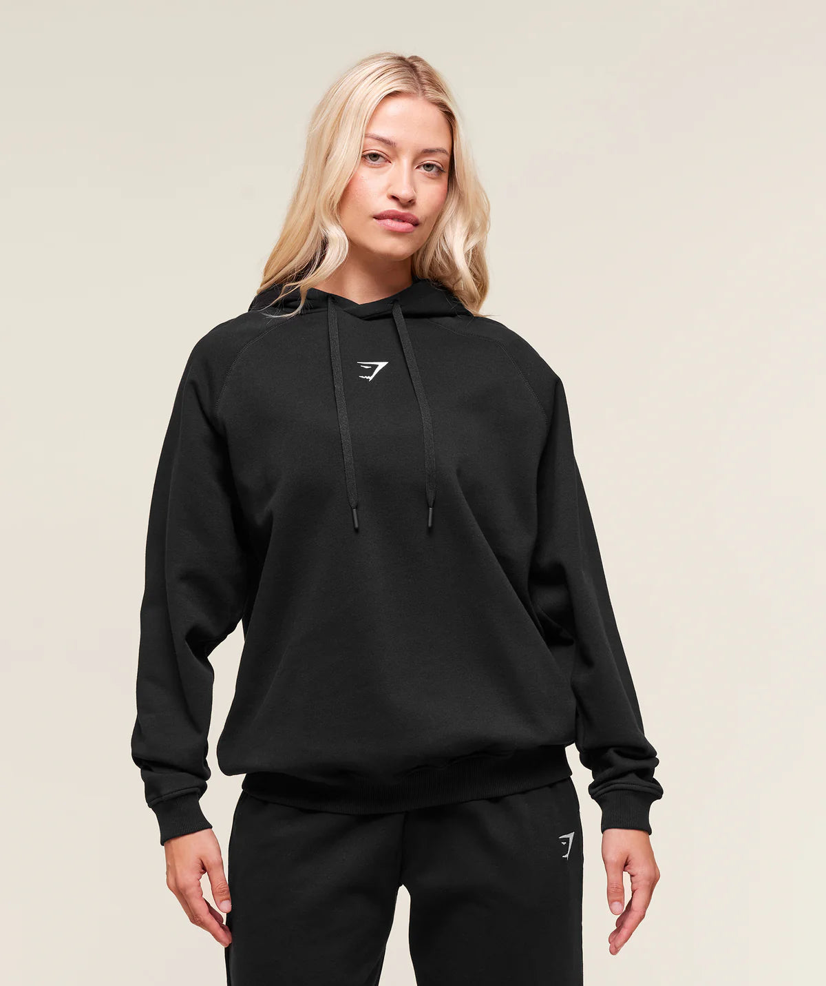 TRAINING OVERSIZED FLEECE HOODIE