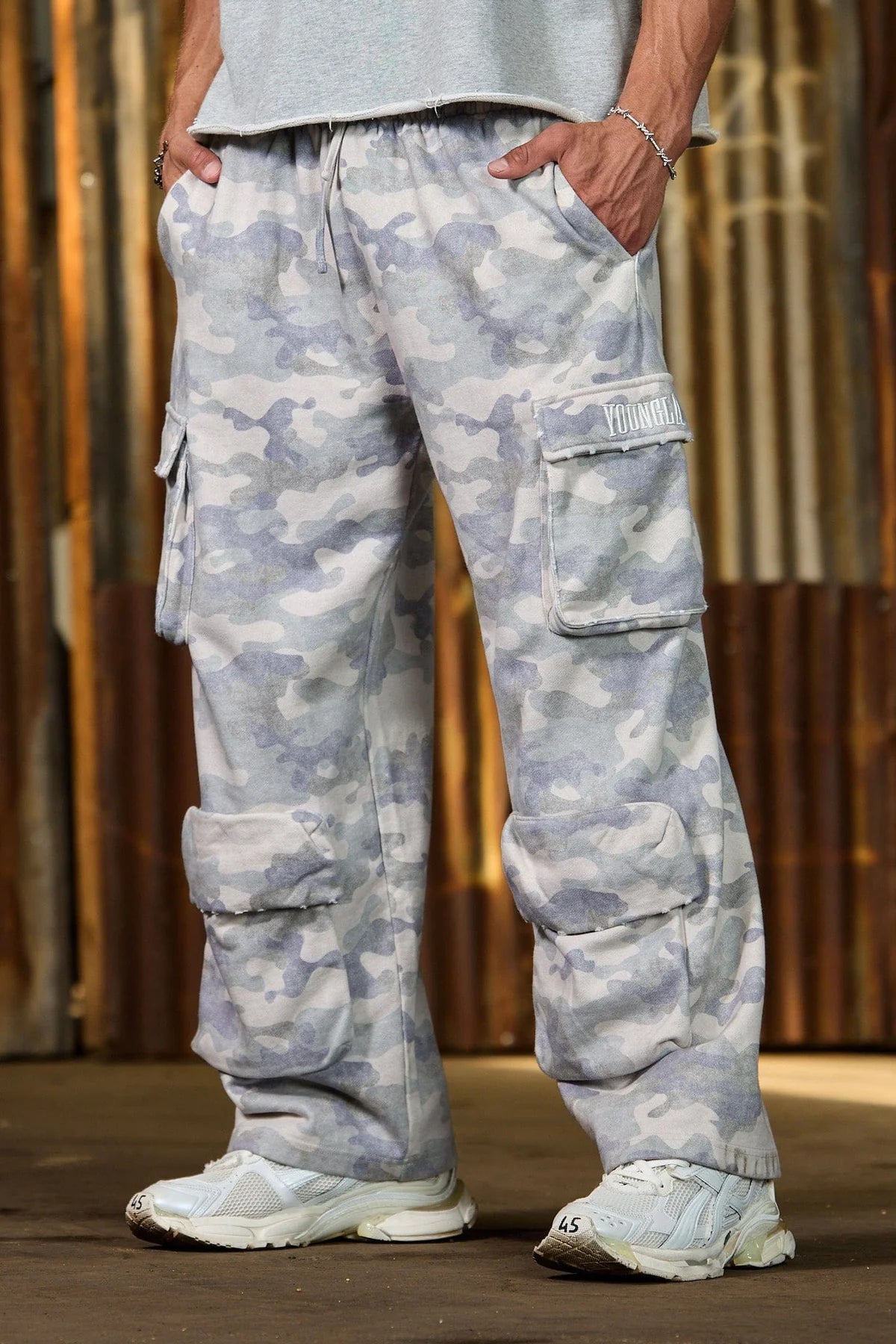 HERITAGE CAMO CARGO SWEATS 2033