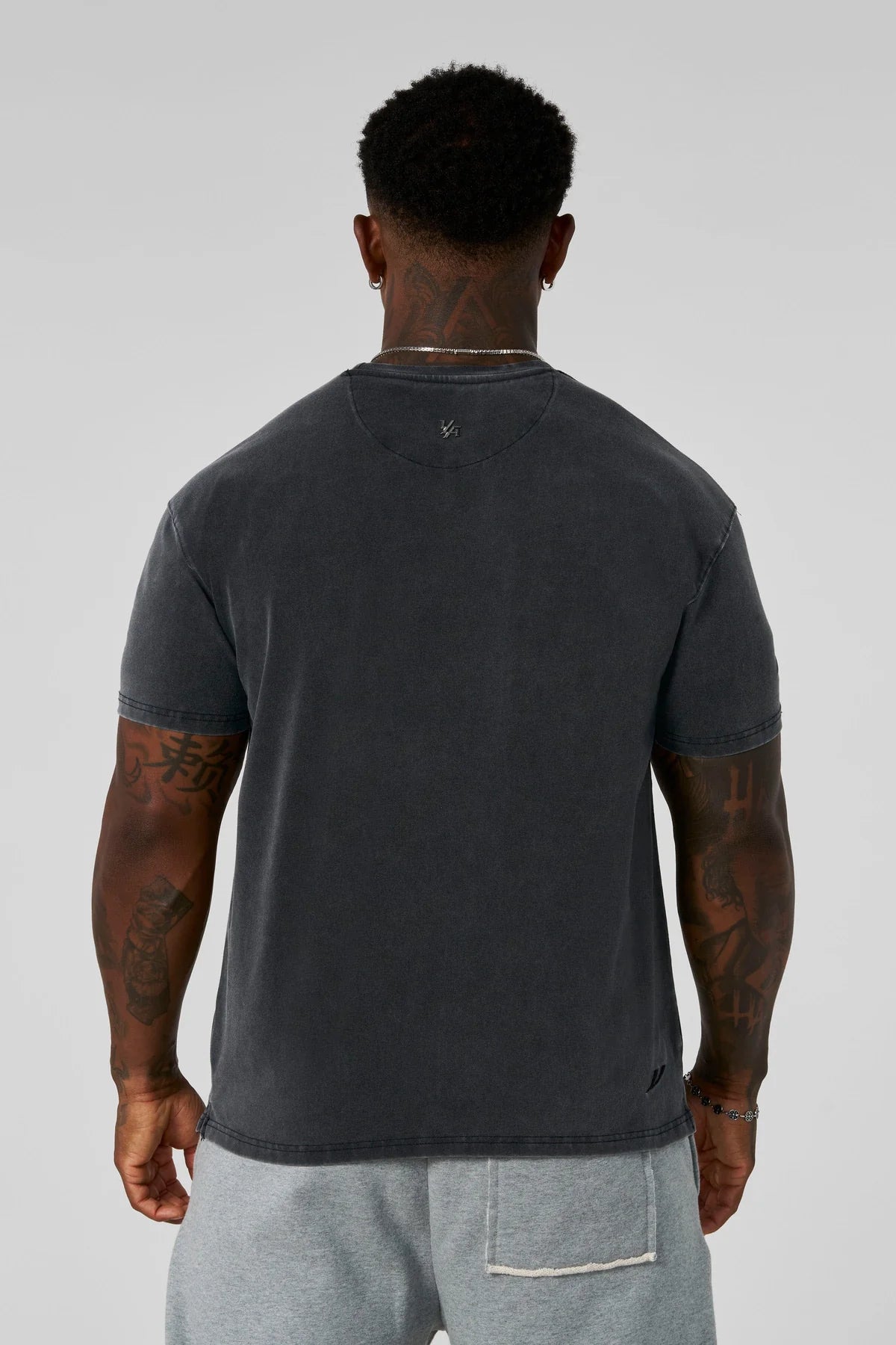 ELEVATED ESSENTIALS - FITTED TEE 4148