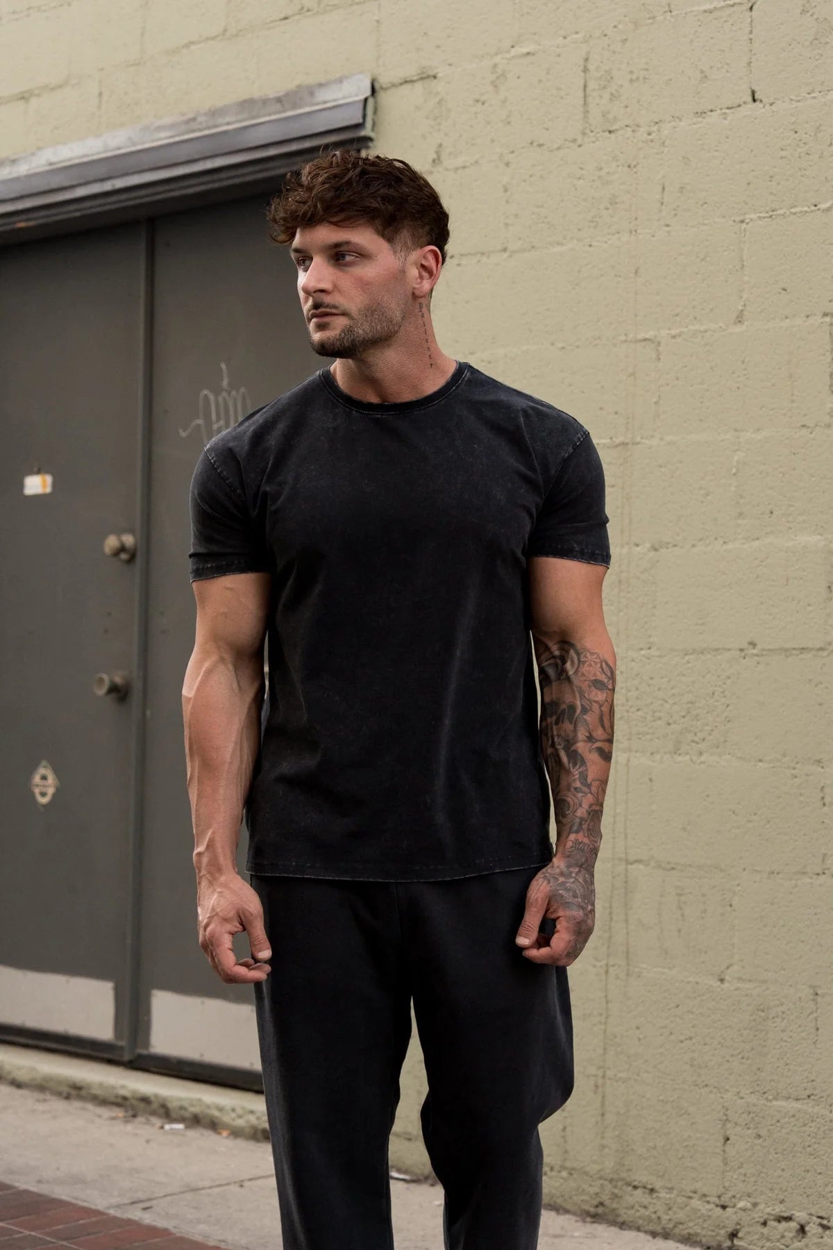 ELEVATED ESSENTIALS - FITTED TEE 4148