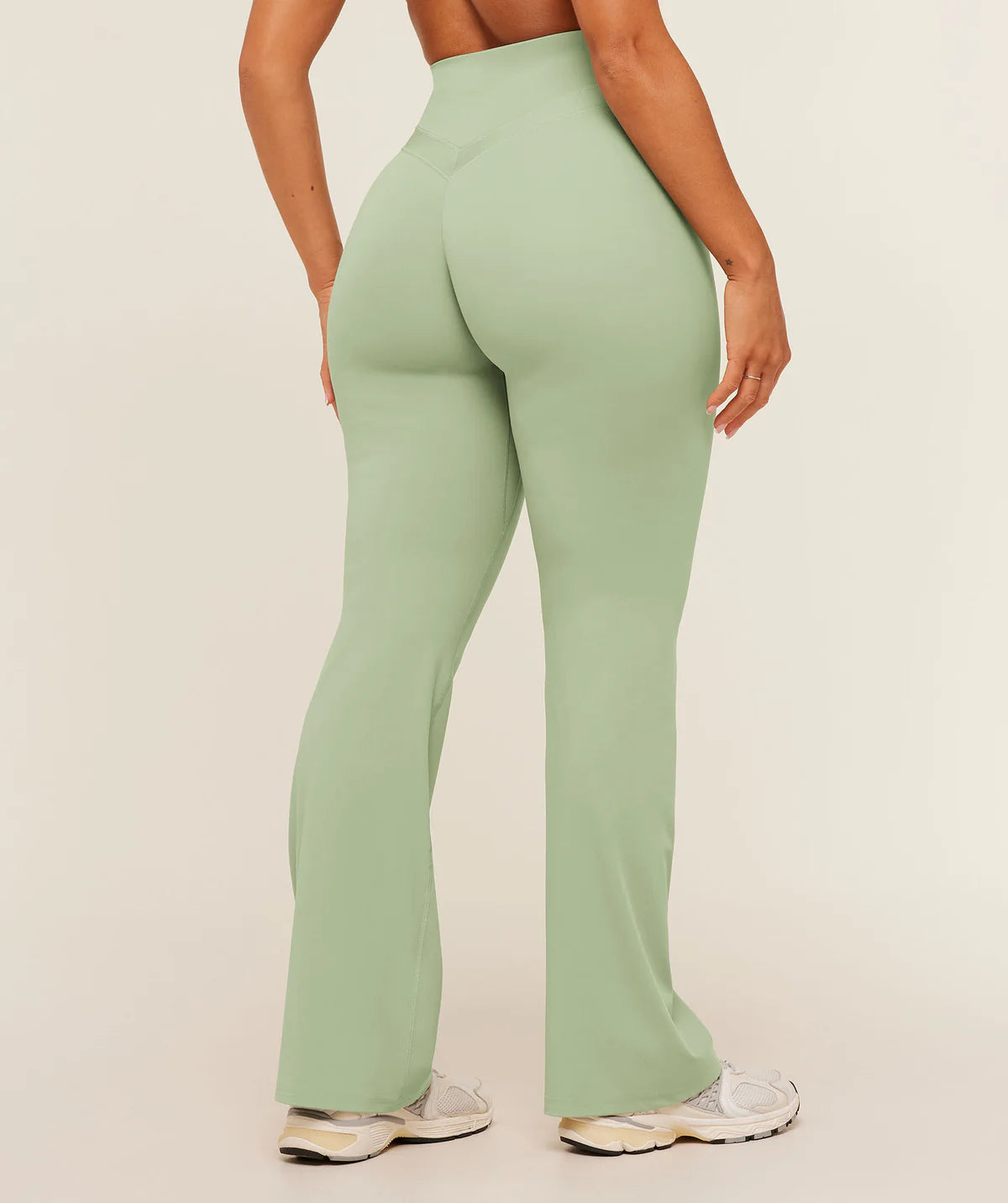 WHITNEY REGULAR FLARED LEGGING