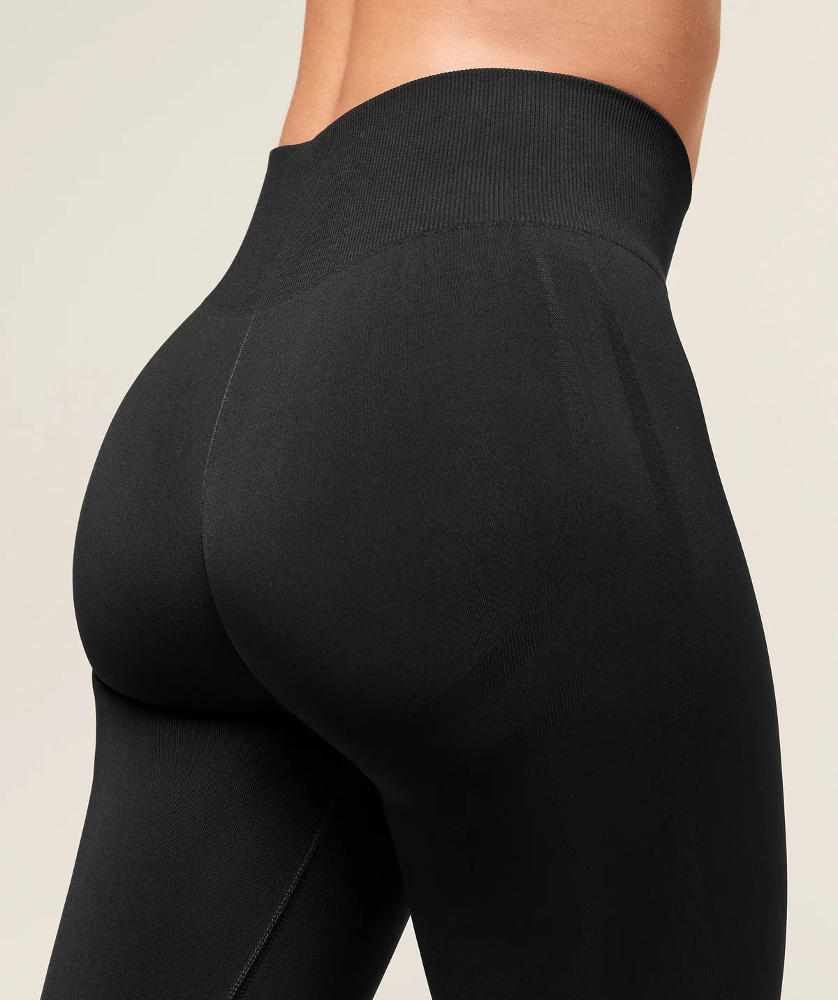 EVERYDAY SEAMLESS FLARED LEGGING