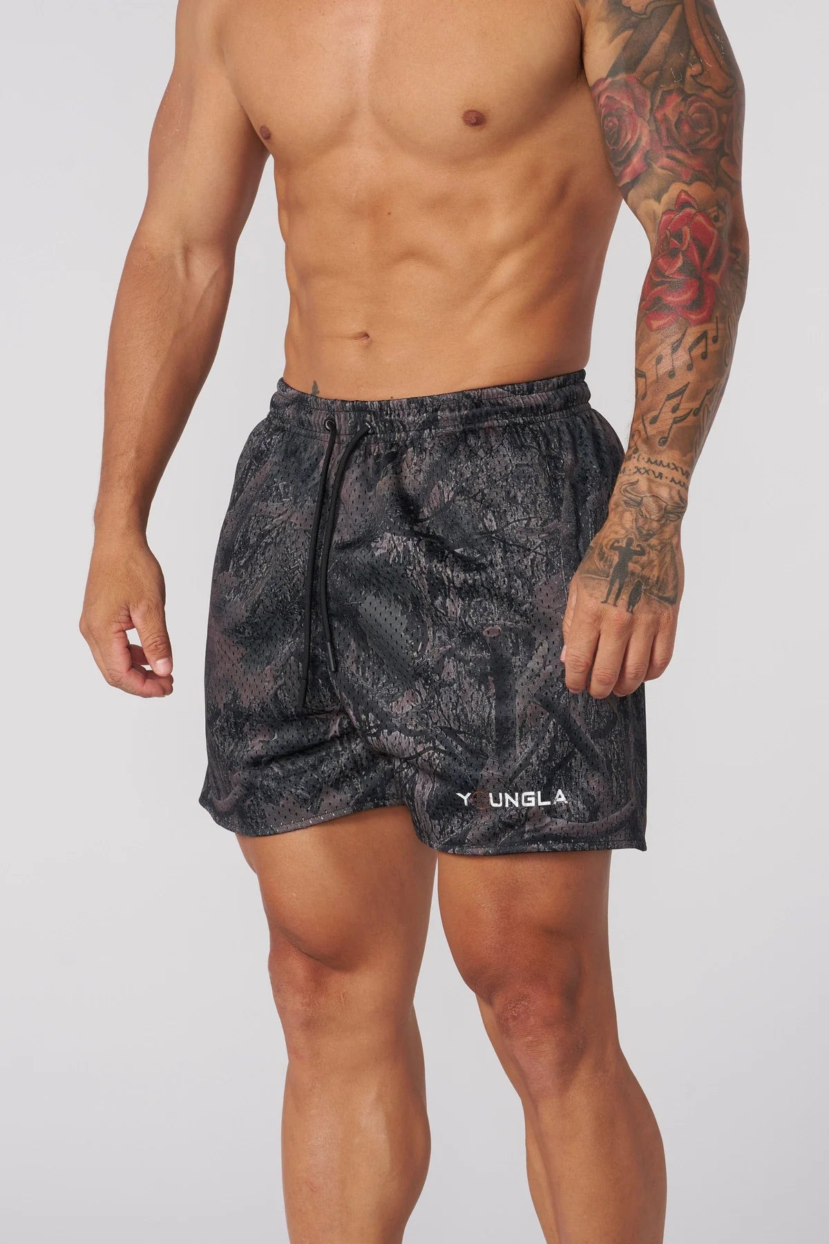 Tree camo mesh short