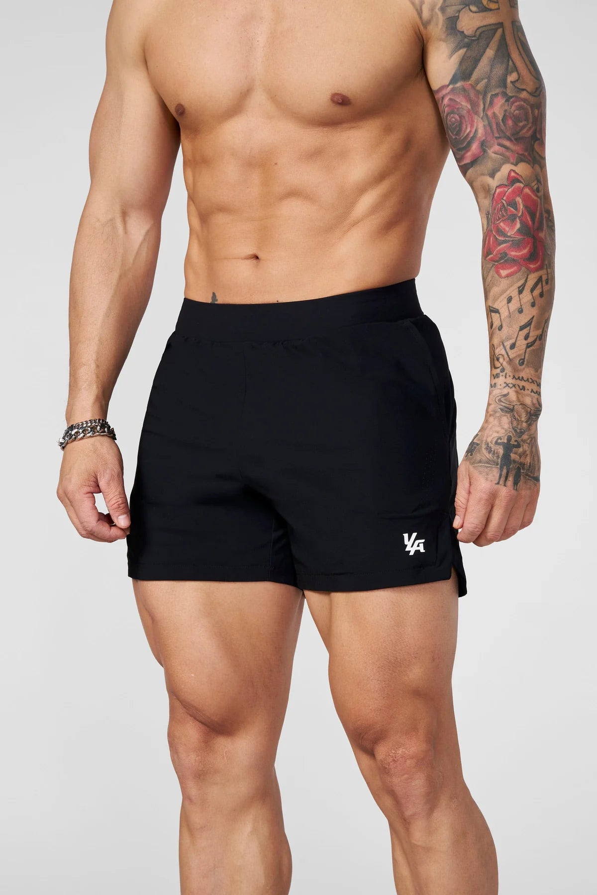 CORE TRAINING SHORTS 1018
